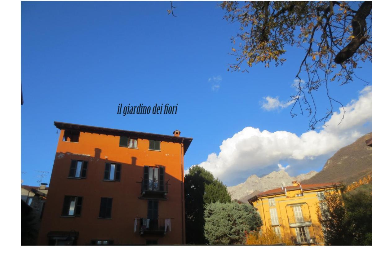 Il Giardino Dei Fiori Apartment Мандельо дел Ларио Екстериор снимка