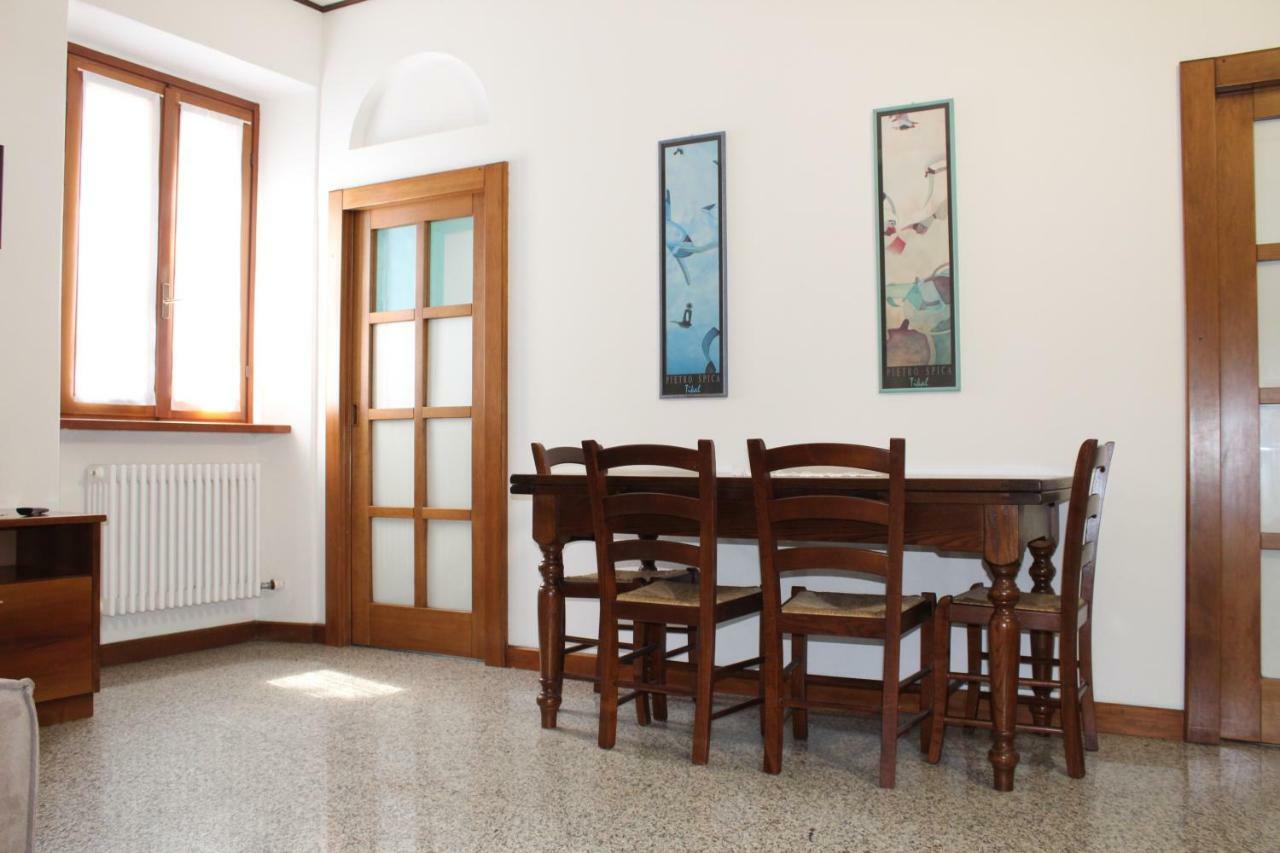Il Giardino Dei Fiori Apartment Мандельо дел Ларио Екстериор снимка